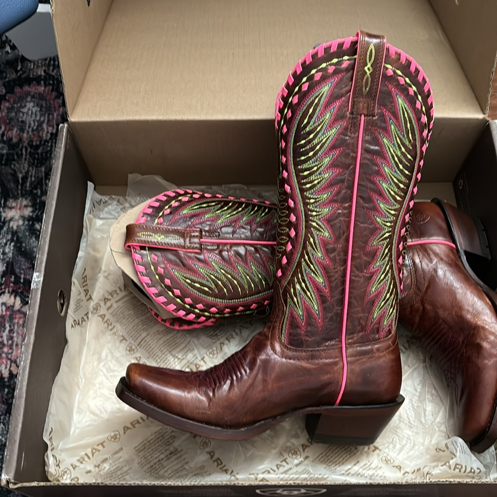Ariat Womens Derby Crackled Limited Addition Cafe Cowgirl Boots